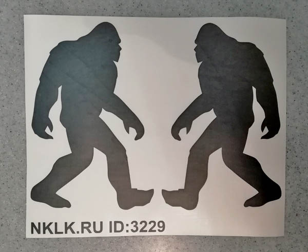 Белая наклейка «Снежный человек (йети, bigfoot)» - купить от 40 руб.